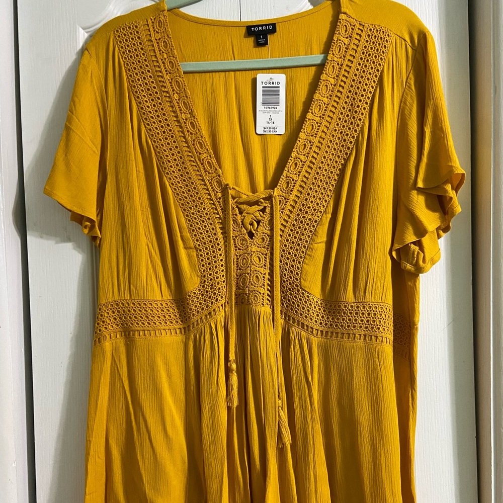 NWT Torrid Tunic size 1x (14/16)